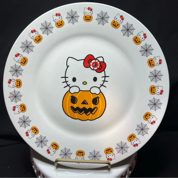 Sanrio Hello Kitty Halloween Pumpkin Spiderweb Bloody Eyeball Bow Dinner Plates - Picture 11 of 12